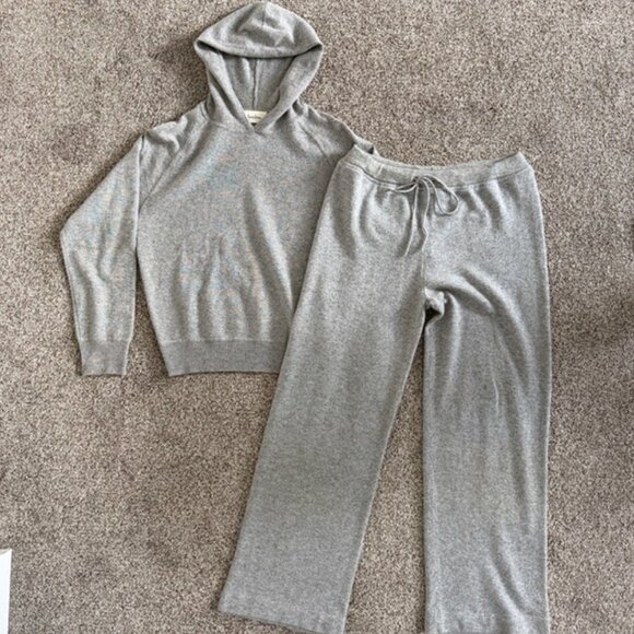 NEIMAN MARCUS 2 Pc Heather Gray Cashmere Lounge PJ Set Medium - Picture 2 of 13